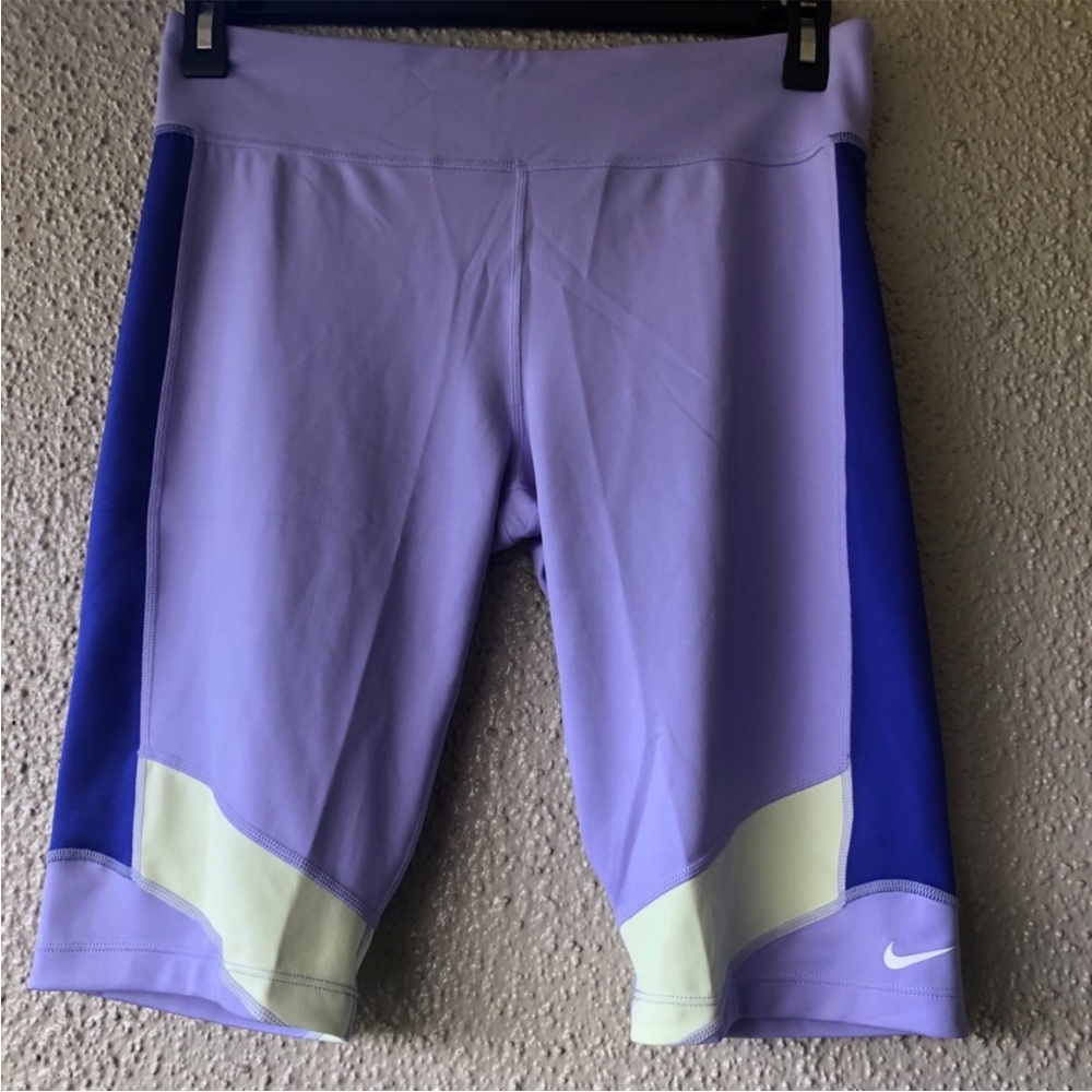 Nike Girls Dri-FIT One  Purple Bike Shorts 18-20 girls plus. ( XL+) NWT